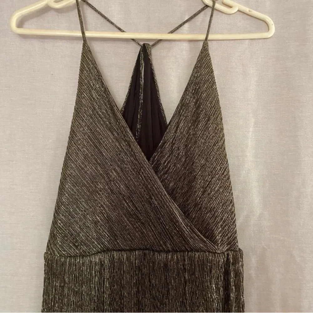 Express Shimmer Mini black and gold V Neck layered party dress Size S - Picture 5 of 9